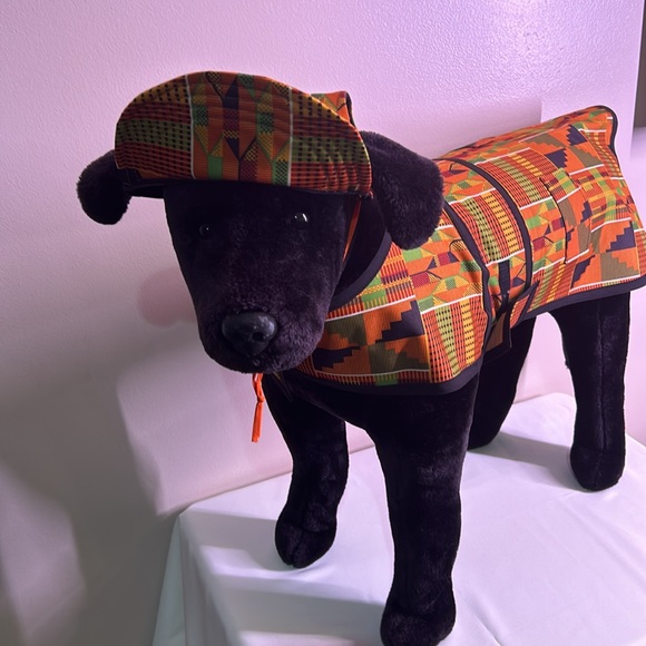 Dog Kente print outfit - Picture 2 of 6